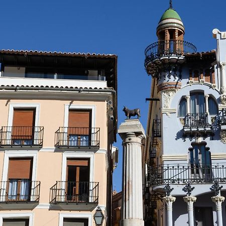Apartamentos Plaza Del Torico Teruel Eksteriør billede
