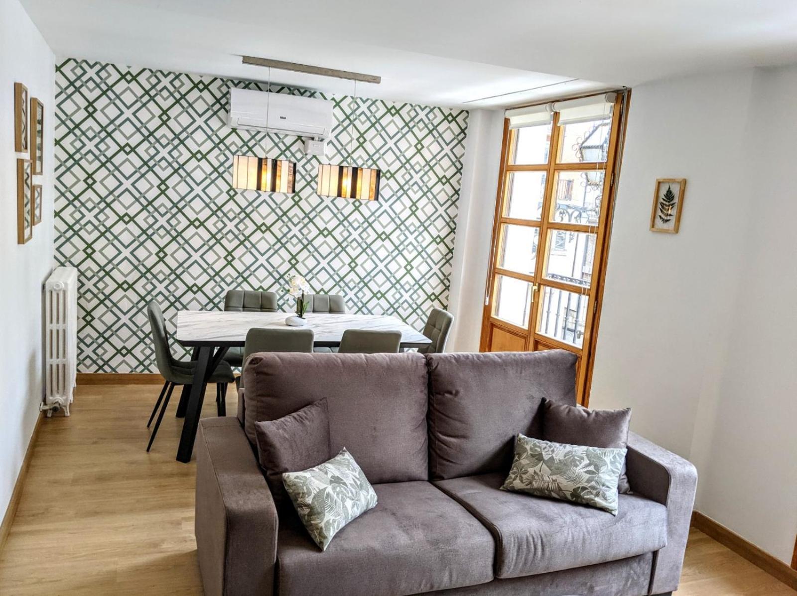 Apartamentos Plaza Del Torico Teruel Eksteriør billede