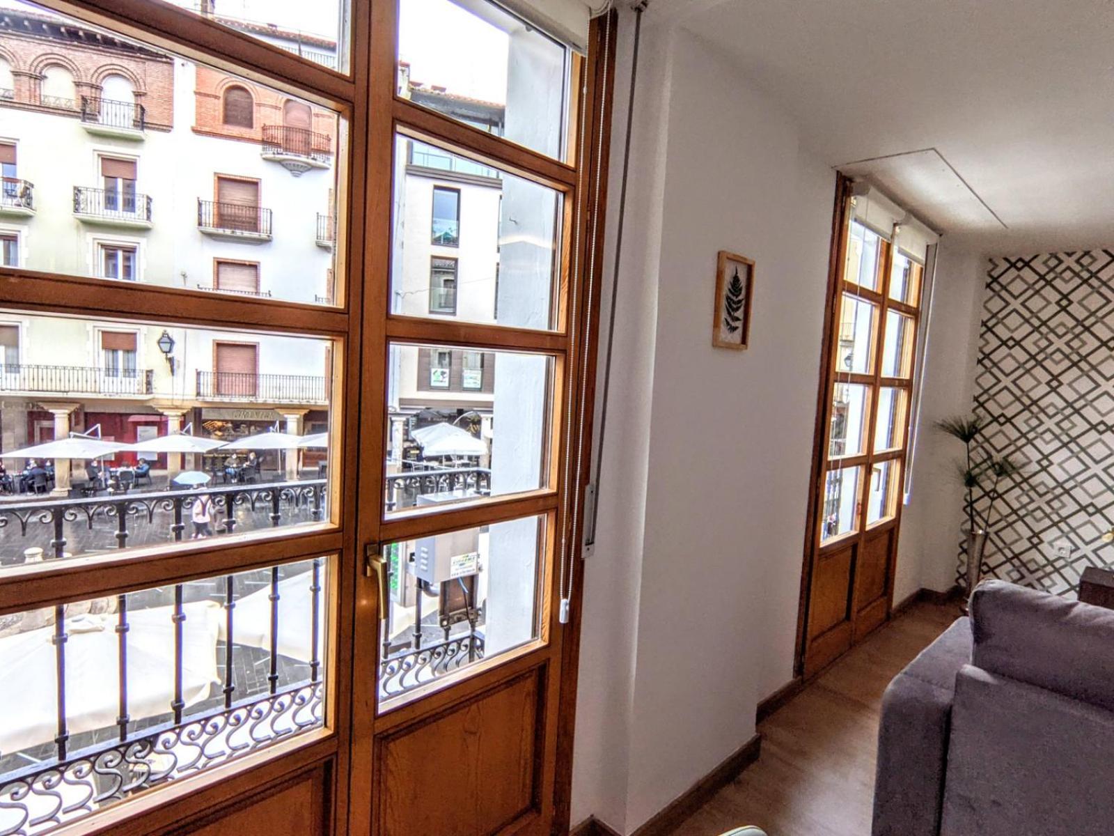 Apartamentos Plaza Del Torico Teruel Eksteriør billede