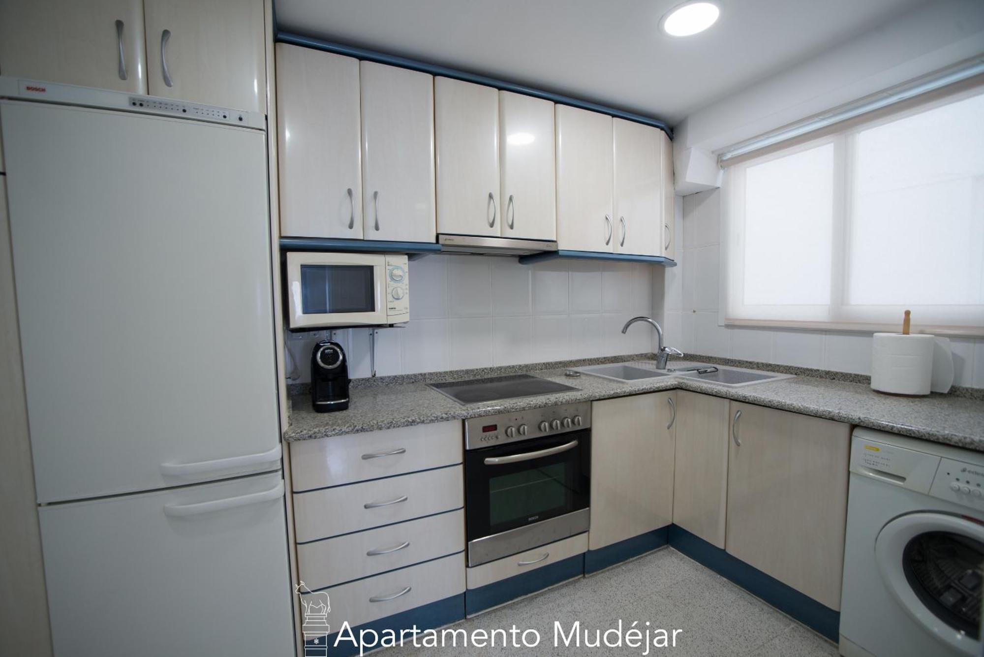 Apartamentos Plaza Del Torico Teruel Værelse billede