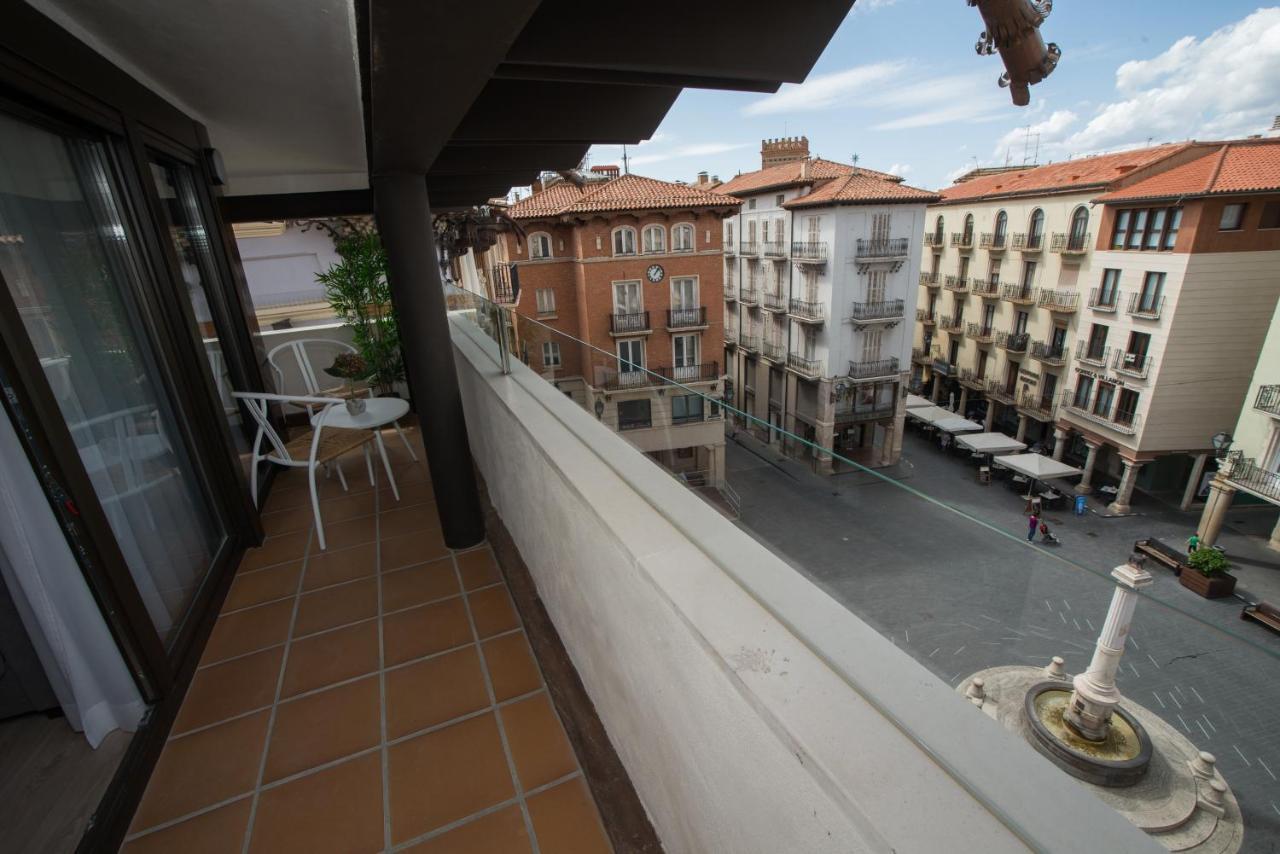 Apartamentos Plaza Del Torico Teruel Eksteriør billede